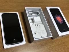 iPhone SE Space Gray 64 GB SIMフリーのサムネイル