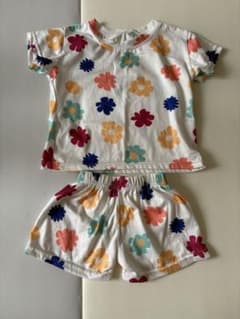 花柄Tシャツ＆ショートパンツセット 90サイズのサムネイル