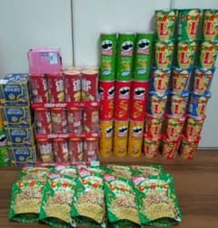 ぽ*☆様 じゃがりこ＆プリングルス＆チップススター＆ブラックサンダー＆ポイフル詰 ぽ*☆様 じゃがりこ＆プリングルス＆チップススター＆ブラックサンダー