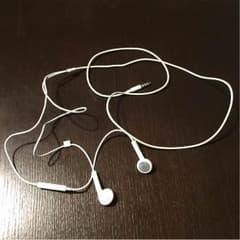 アイフォン イヤフォンのサムネイル