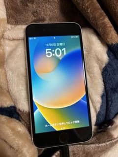 iPhone SE 第2世代 (SE2) ホワイト 64 GBのサムネイル