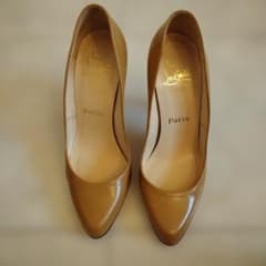 Christian Louboutin パンプス ベージュ 35のサムネイル