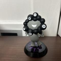 黒ミャクミャクフィギュアのサムネイル