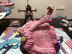 ワンピース フィギュアのサムネイル