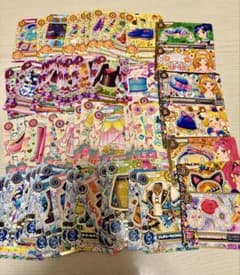 アイカツカードノーマル大量まとめ売り 約100枚 - メルカリ