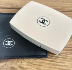 CHANEL LE BLANC パウダーファンデーション 12gのサムネイル