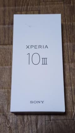 美品！au ◇ Sony Xperia 10 III ◇のサムネイル