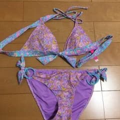 ヴィクトリアシークレット 花柄ビキニのサムネイル