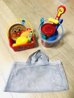 【美品】アンパンマン お砂場セット おままごと 砂遊び 道具とおまけ付きセットのサムネイル