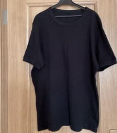 ユニクロTシャツ黒のサムネイル