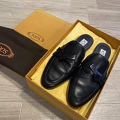 【数回着用のみ】TOD'S ブラック ローファー サンダル37 数回着用のみ】TOD'S ブラック ローファー サンダル37 - メルカリ