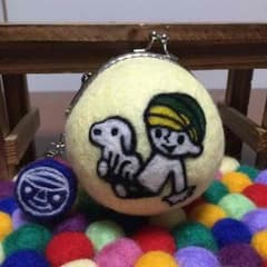 みーちゃん様専用☆羊毛フェルトがま口☆laundryのサムネイル