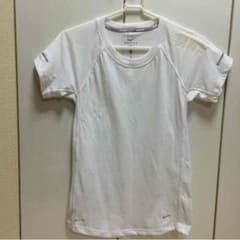 ナイキ ドライフィット Tシャツのサムネイル