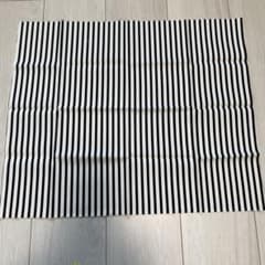 白黒ストライプ柄生地 52 x 43 cmのサムネイル