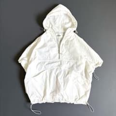 美品✨ machatt マチャット ナイロンアノラックパーカー ゆったり白 machatt マチャット 定価2万 ナイロンアノラックパーカー ホワイト