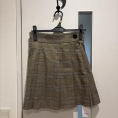 新品未使用　タグ付きSNIDEL チェック柄 スカショーパンのサムネイル