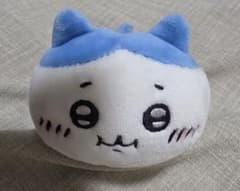 ちいかわ 　ハチワレ　ぬいぐるみ マスコット ボールチェーン付きのサムネイル