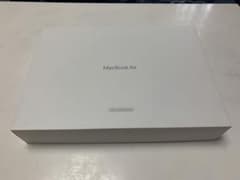 MacBook Air M1 13.3インチ 整備済品　箱のみのサムネイル
