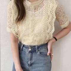 総レースレディトップス♡ベージュ♡Ｌサイズ♡新品未使用試着のみのサムネイル