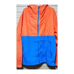 ザノースフェイス　ウィンドブレーカーのサムネイル