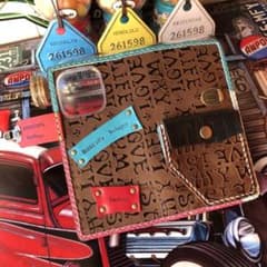 もはやお財布⁉️ガチャコで留める❤️前ポケありの本革 iPhone手帳型 (*Ü*)のサムネイル