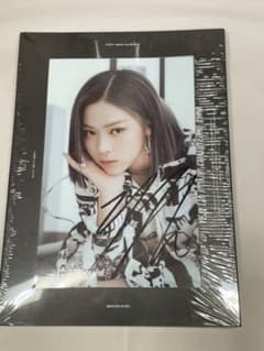 ITZY リュジン サインCD　未開封　値下げありのサムネイル