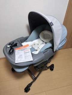 【電動】Combi　ネムリラ オートスウィング　ハイローチェア　ハイローベッドのサムネイル