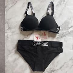 Calvin Klein CK ブラ＆ショーツセット ブラック Mサイズのサムネイル