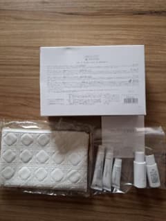 新品 未使用 メナード 「フェアルーセント ミニボトルセット」 - メルカリ