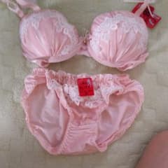 ブラジャー ショーツのサムネイル