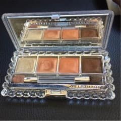 JILLSTUARTアイシャドウのサムネイル