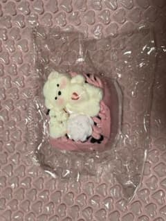 momocoluv くま いちご ケーキ スクイーズのサムネイル