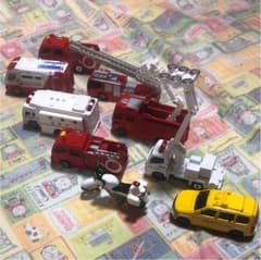 トミカ 働く車たちのサムネイル