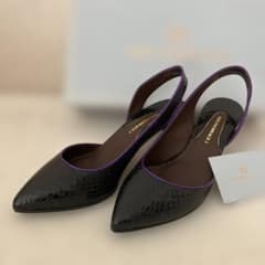 試着のみ新品! ブルーノマリ リボンパンプス ブラックパテントカーフ 22.5㎝ 試着のみ新品！【BRUNOMAGLI】ブルーノマリ 24cm ブラックパンプス