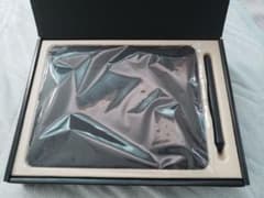 wacom intuos ペンタブのサムネイル