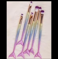 マーメイド型 化粧ブラシのサムネイル