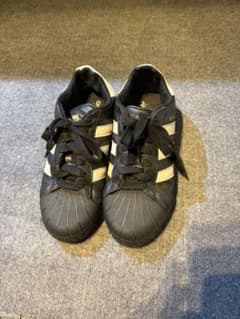 adidas SUPERSTAR ブラック ホワイト スニーカーのサムネイル