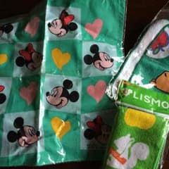 ミッキーハンカチ&プーさんタオルハンカチ&auタオルハンカチのサムネイル