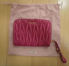 [Excellent Condition] MIUMIU Matelassé Clutch Bag/Pouch, Pink