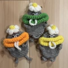 【ハンドメイド】お花パクパクモンスター あみぐるみキーホルダー3点セットのサムネイル