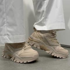 フィラ　厚底スニーカー　FILA Z BUFFER 2 (BE)のサムネイル