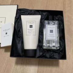 【週末限定お値下げ！】Jo MALONE ハンドクリーム ボディソープ セットのサムネイル