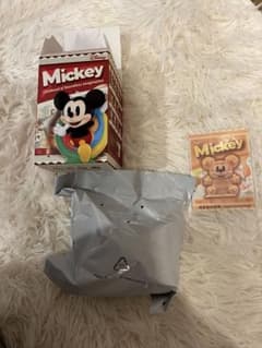 ポップマート　ミッキーのサムネイル