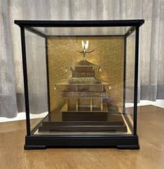 縁起物 金閣寺 置物 オブジェ 金 ゴールド 寺院 ガラスケース入り 