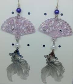 金魚と扇子の和風ロングピアス(NO.2)のサムネイル