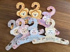 ダッフィー　シェリーメイ　ぬいぐるみ用　紙ハンガー　7点　東京ディズニーシーのサムネイル