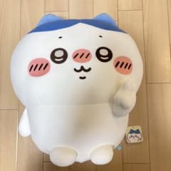 ちいかわ ハチワレだらけくじ A賞 超BIGぬいぐるみ ピース - メルカリ