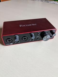 Focusrite Scarlett 2i2 オーディオインターフェイスのサムネイル