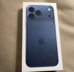 Apple iPhone 17 Pro Max 本体　カバー付きのサムネイル
