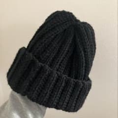 ハンドメイド かぎ編み ニット帽 黒のサムネイル